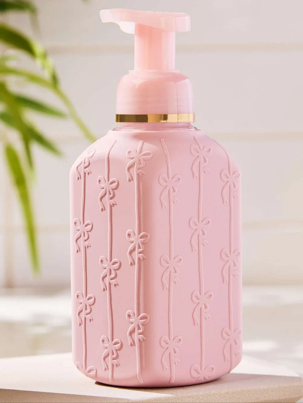 Bath & Body Works Pink Bows Silicone Foaming Hand Soap Dispenser New RARE